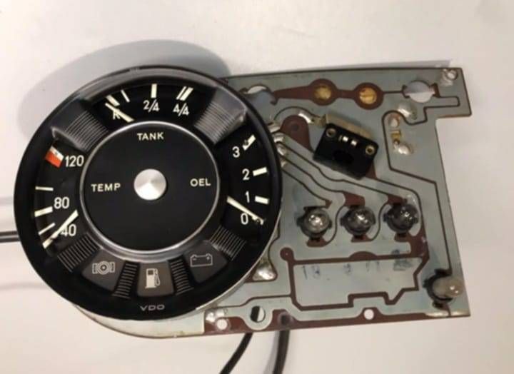 фото №1, Mercedes-benz w115 приборы спидометра
