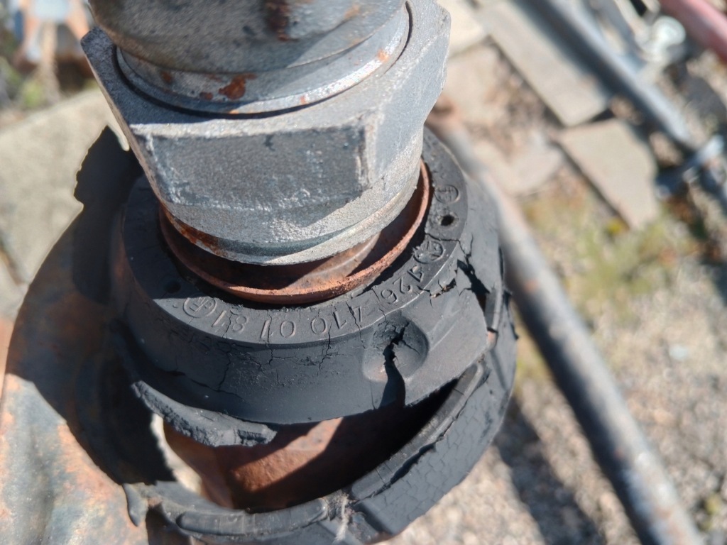 Wał приводной mercedes w126 sec Оригинал