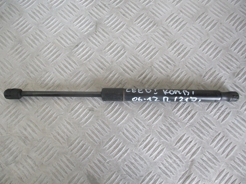 фото №7, Амортизатор кришки задня комплект 81770-1h522 kia ceed i 06-12r. 1.6 crdi 8q 5d