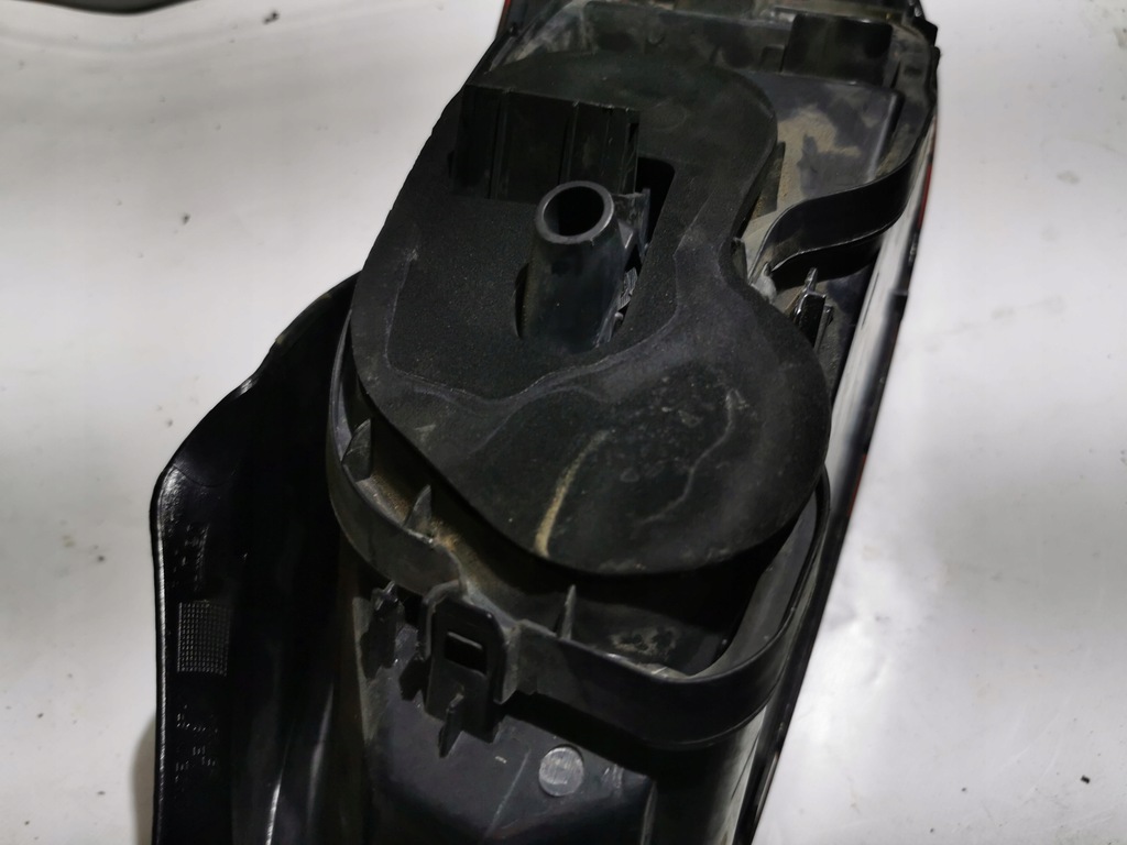 фото №14, Лампа лівий задня vw scirocco 1k8945095e