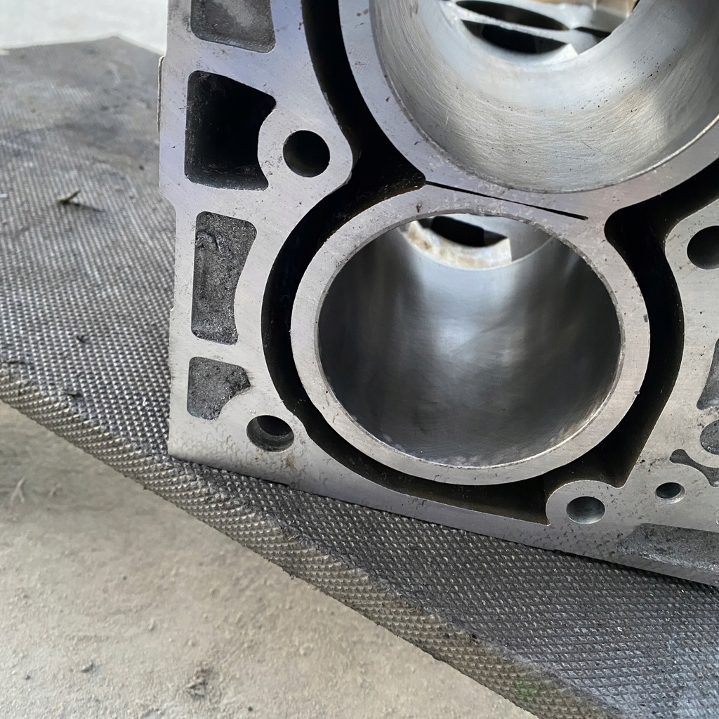 фото №15, Блок двигуна ford focus volvo mk2 mk3 1.6 ecoboost nowe втулки !!!