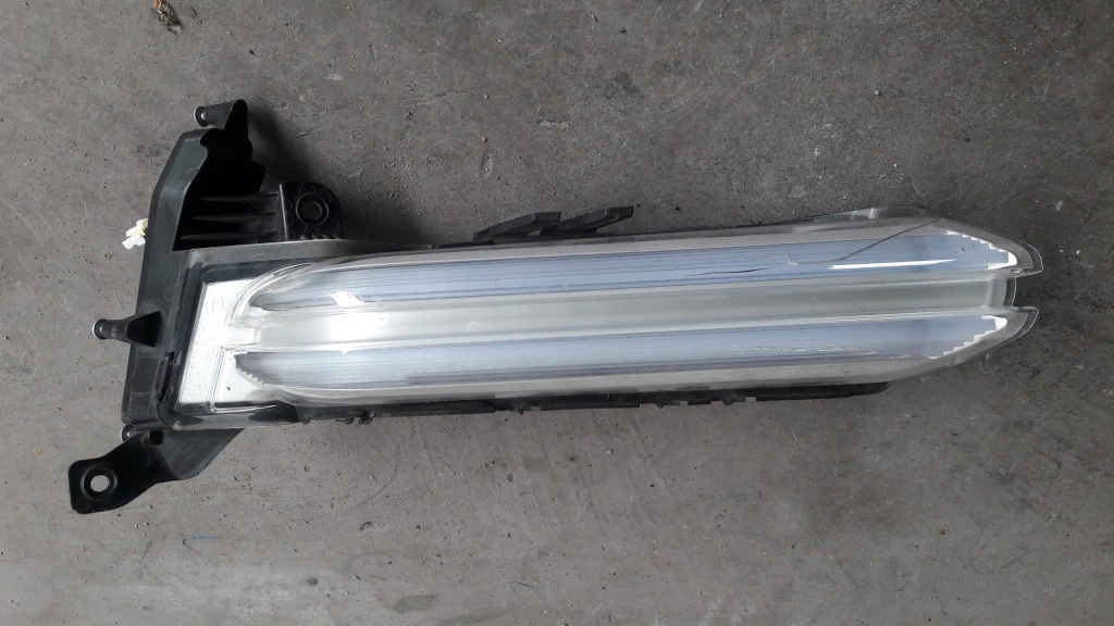 Купити Фара поворотник правий led porsche panamera 971953042c