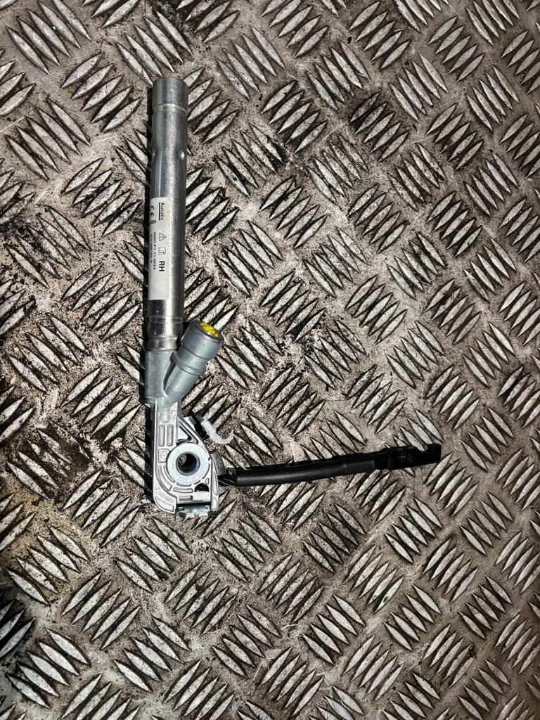 фото №1, Renault clio v натягувач поперечина правий перед 878168815r