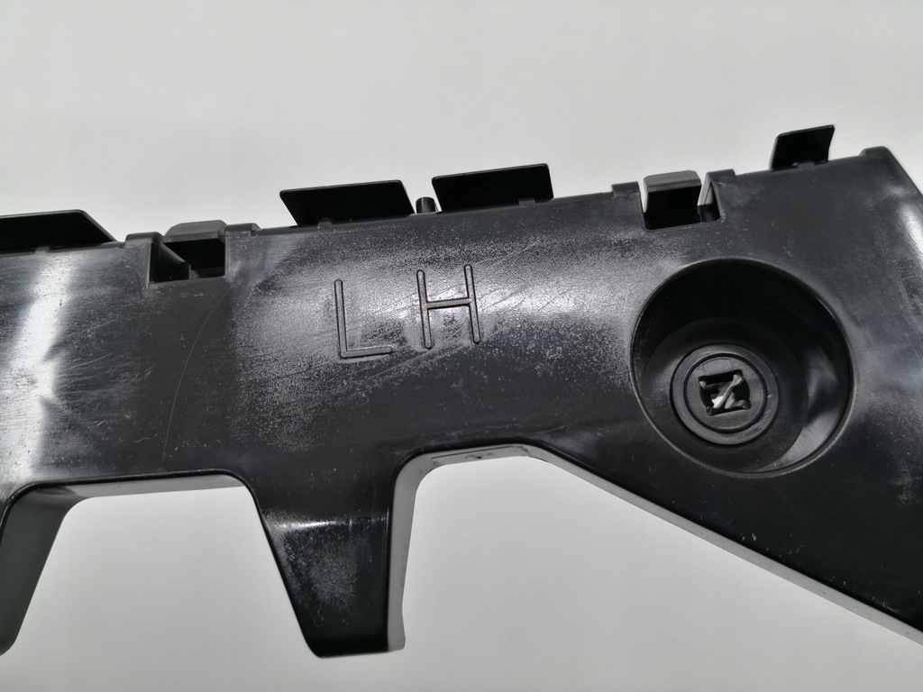 фото №14, Лівий напрямна заднього бампера mazda 6 sedan gg ghp9502j1 2.2l дизель 100kw