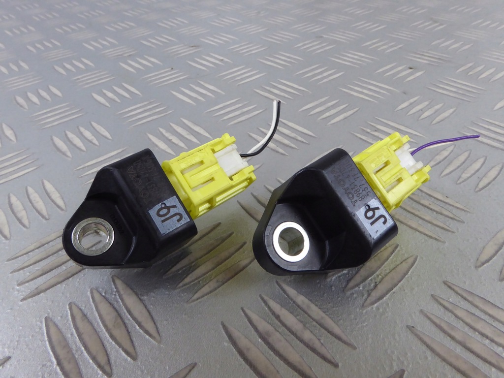 фото №1, 89831-47050 датчик ударный lexus rx 450 ux es