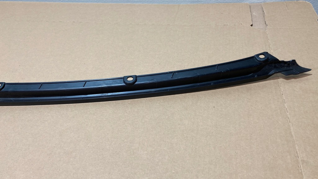 фото №6, Молдинг датчик доводчик двері правий задній tesla x