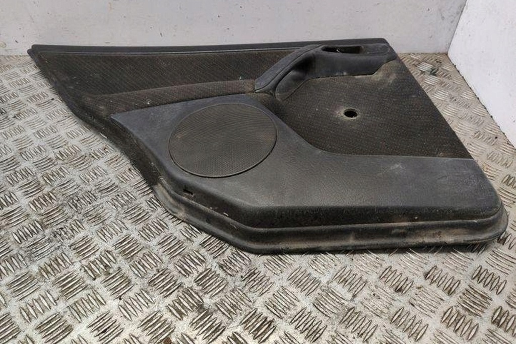 фото №7, Обшивка задних левых дверь vw vento 1h2 1h4867211 1.9l дизель 48kw 1993