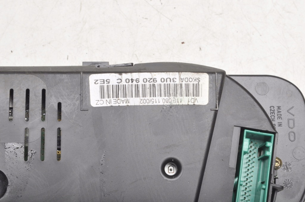 фото №6, Skoda superb i 1,8t счетчик приборы 3u0920940c