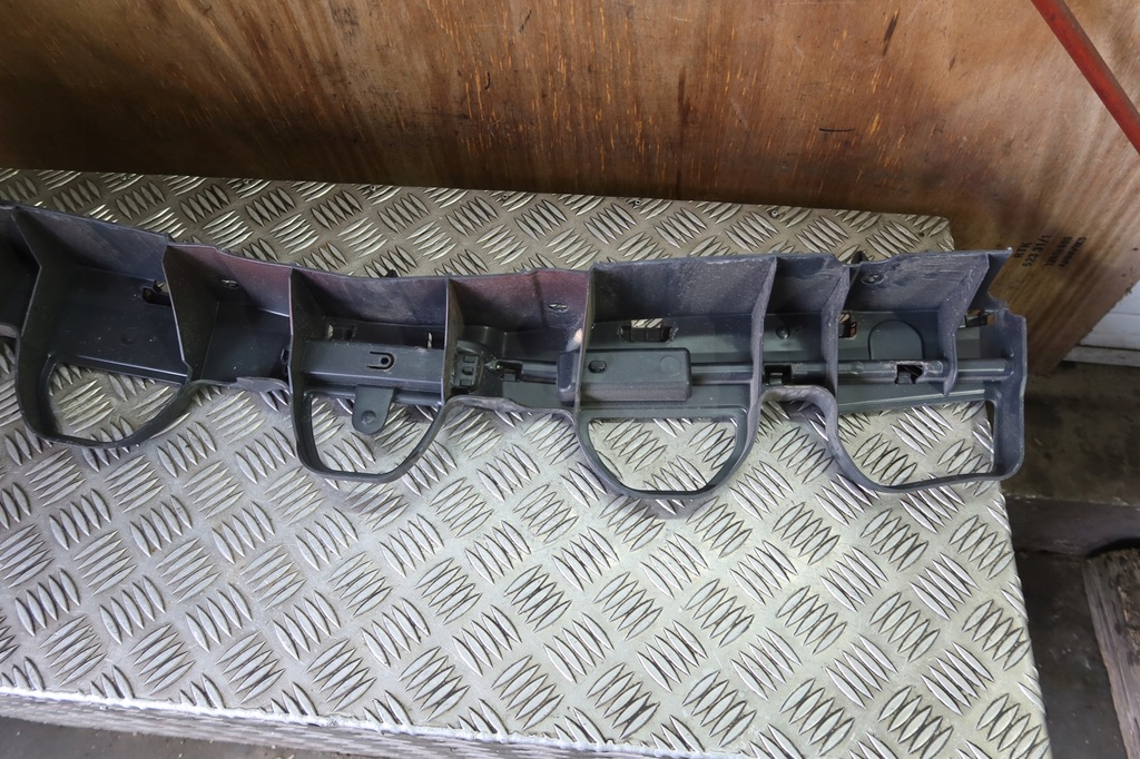 фото №10, Направляющая бампера задняя megane iv 850323413r