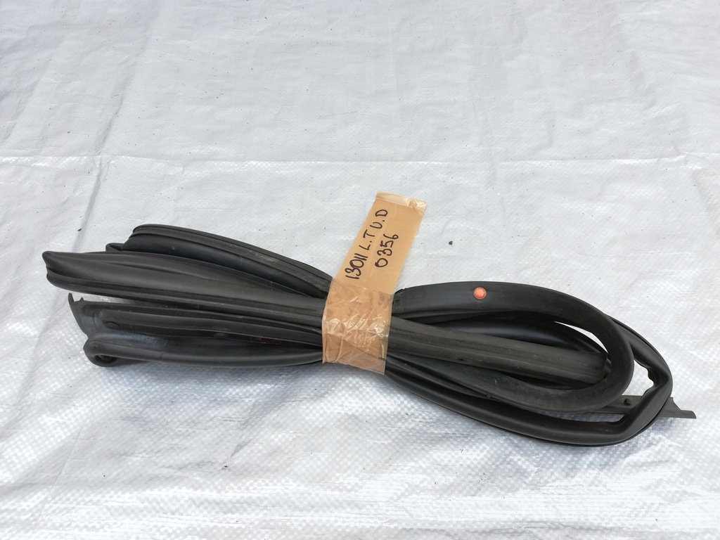 фото №1, Прокладка двері лівий задня hyundai i30 ii 12-17