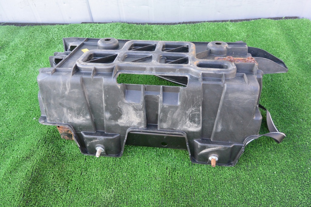 фото №4, Основа акумулятор maserati quattroporte vi