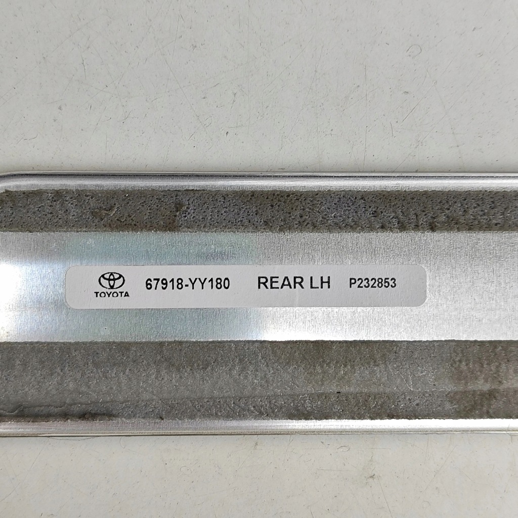 фото №7, Toyota corolla e210 e21 2023 левая сторона молдинг порог задняя