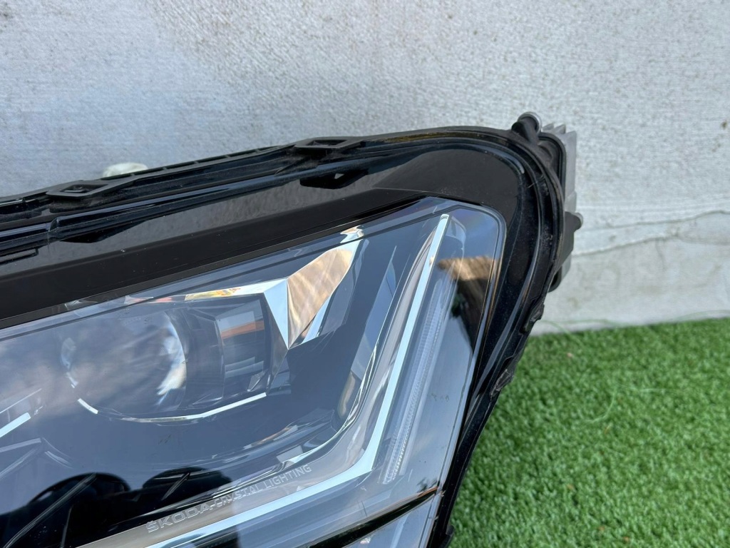 Фара skoda superb 3 рестайлинг  full led левый перед европа 3v1941015d Киев