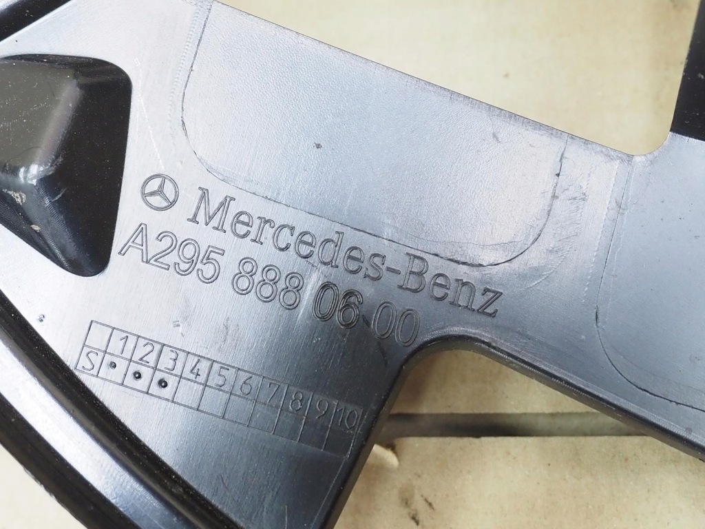 Купити Mercedes eqe каркас решітка радіатора решітка  бампера перед передня 2958880600