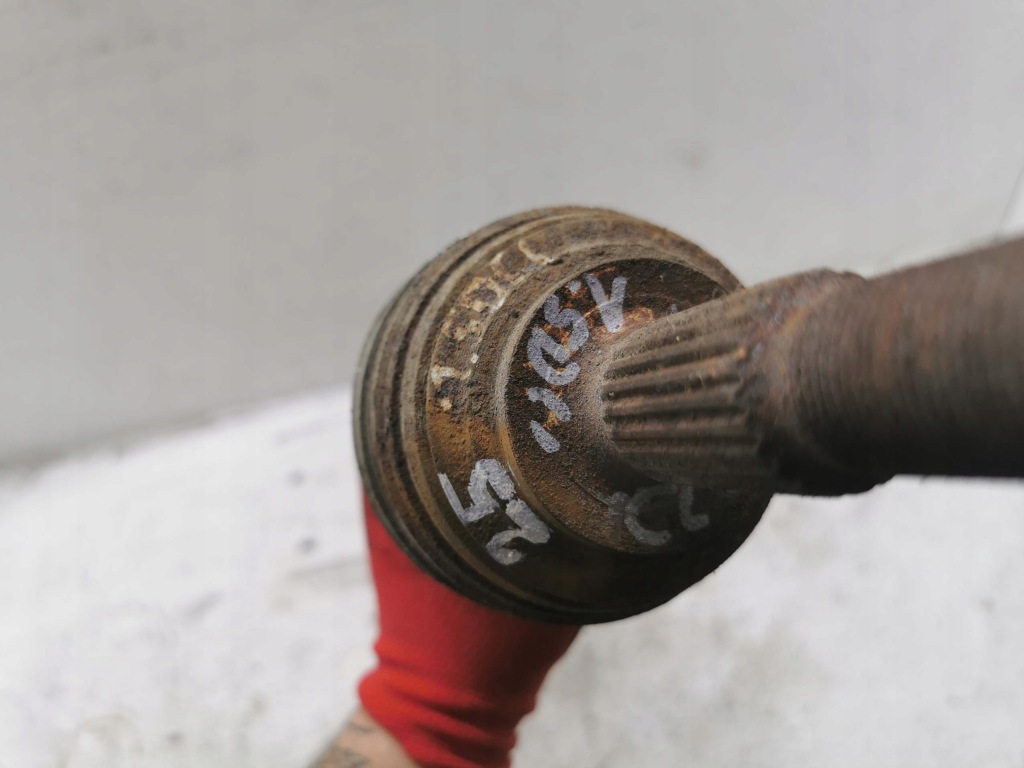 Приводной вал длинная правая renault clio 3 1.5 dci 05-12 с Разборки