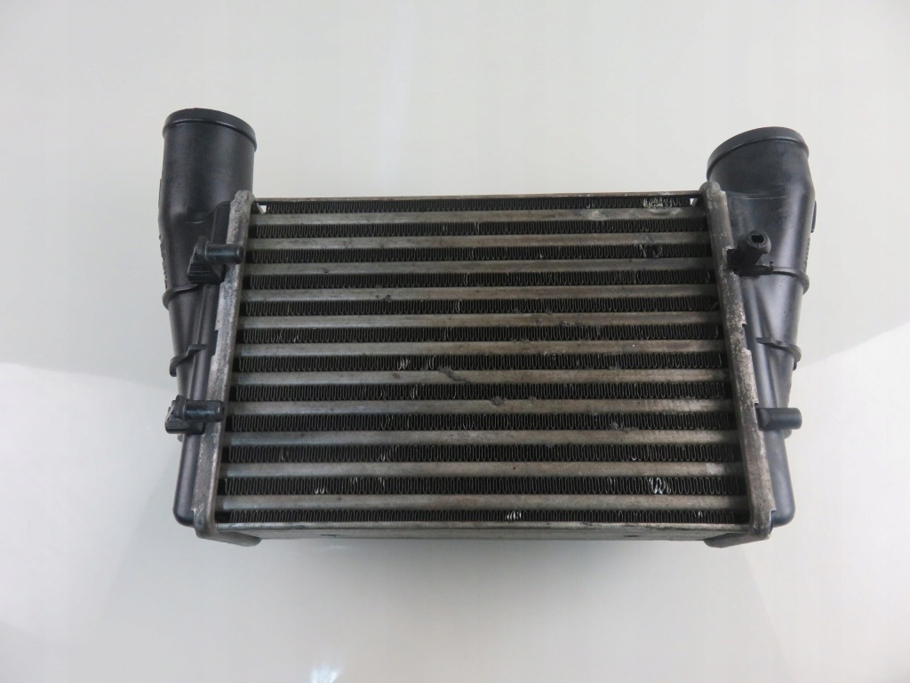 Интеркулер audi a4 8d5, b5 1.9 tdi - ajm 058145805c Цена
