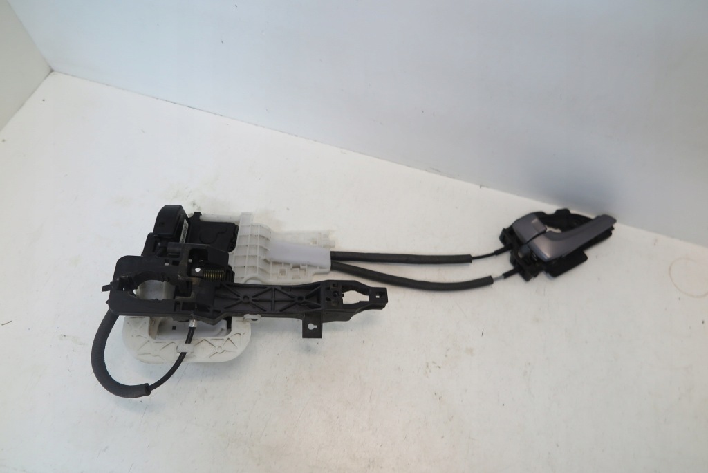 Купити Замок ручка двері лівий перед передній hyundai ix35 81310-2y000