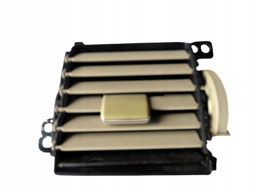 фото №1, Решётка обдув передняя правая toyota auris i