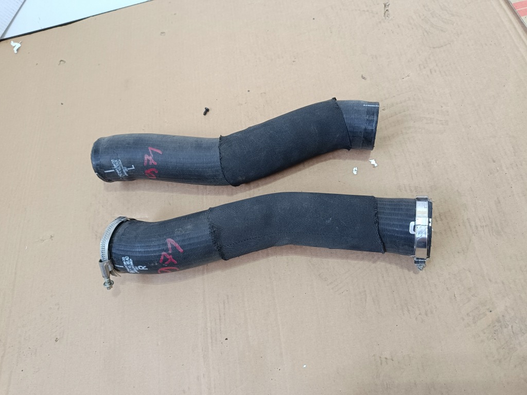 фото №1, Шланг труба интеркулер правый porsche panamera 971 4.0 tfsi 971145708ad