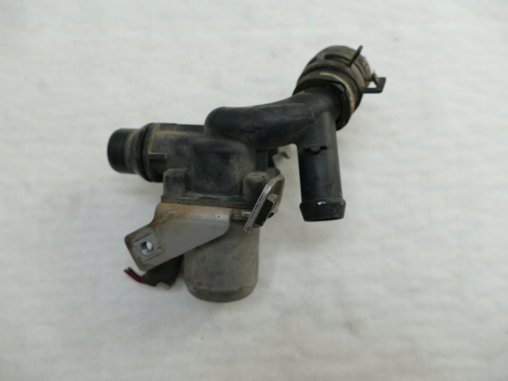 фото №1, Mercedes w207 w212 2.2 cdi насос wody клапан