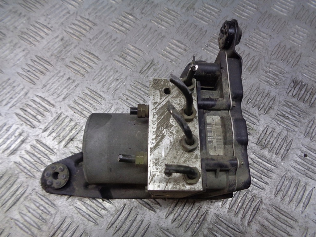 фото №1, Renault оригінальний номер 8200038702 насос abs