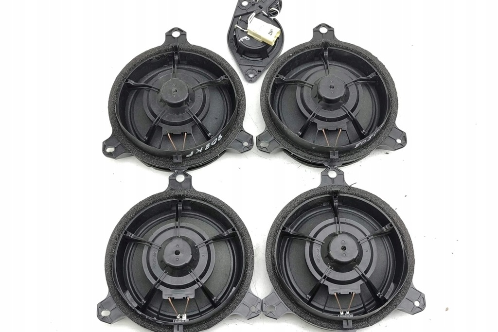 фото №9, Система озвучивание toyota corolla sedan _e15_ 8616002b80 1.8l 2021