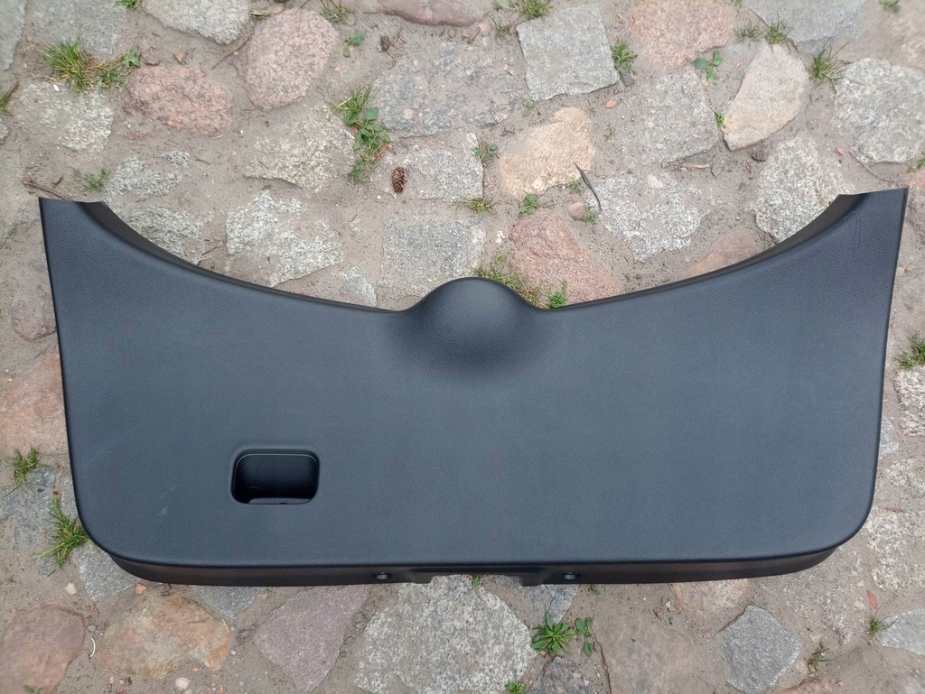 фото №1, Nissan pulsar обивка крышки багажника защита