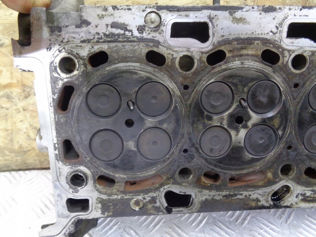 фото №9, Головка двигуна циліндрів renault espace 4 iv lift 06- 2.0 dci 8200519994