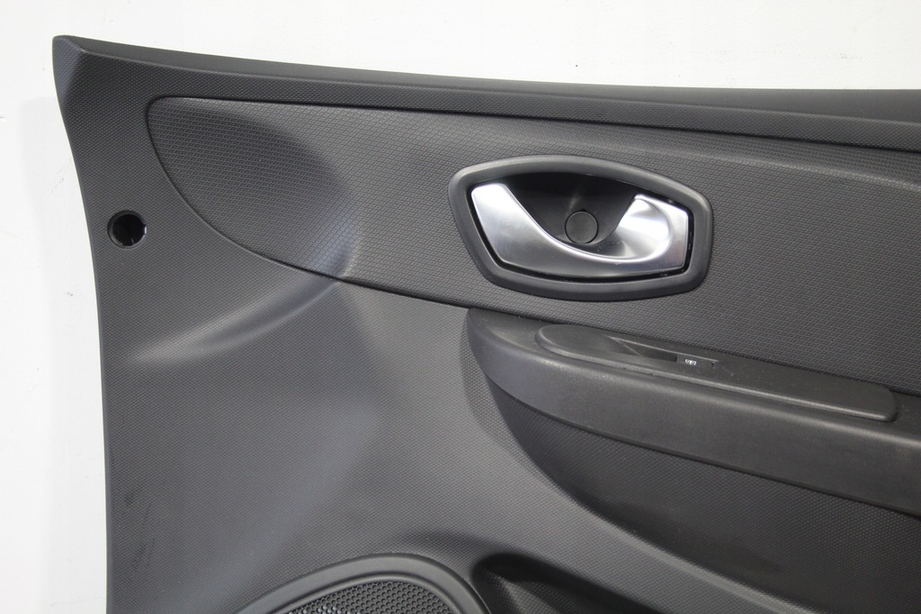 фото №2, Обшивка двері правий перед renault clio iv