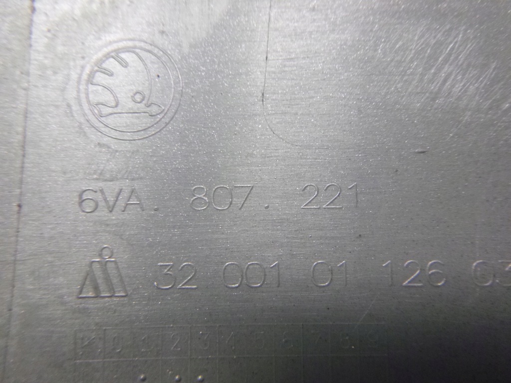 фото №11, Skoda fabia iv 4 бампер перед 4 x pdc решётка радиатора радар