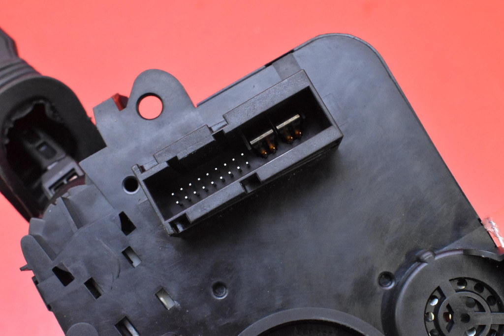 фото №9, Перемикач комбінований перемикач підрульовий 13117915 gc opel zafira b 1.9 cdti 100 km 05-10