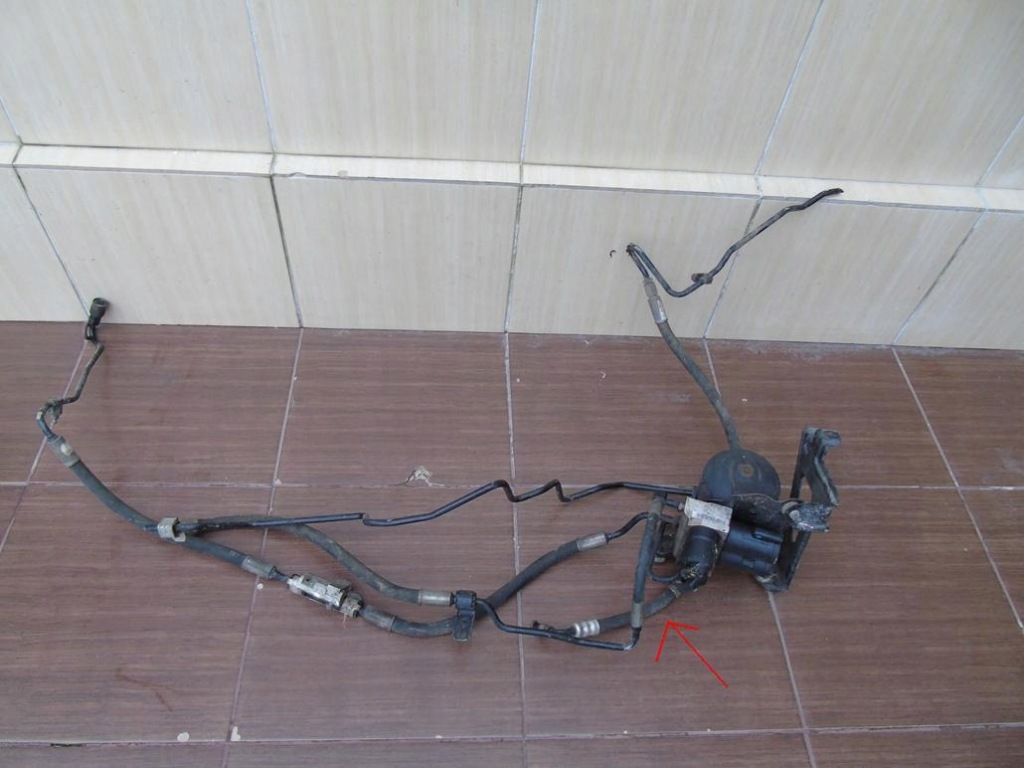 Купити Трубка шланг abc підвіска mb s 220 cl 215