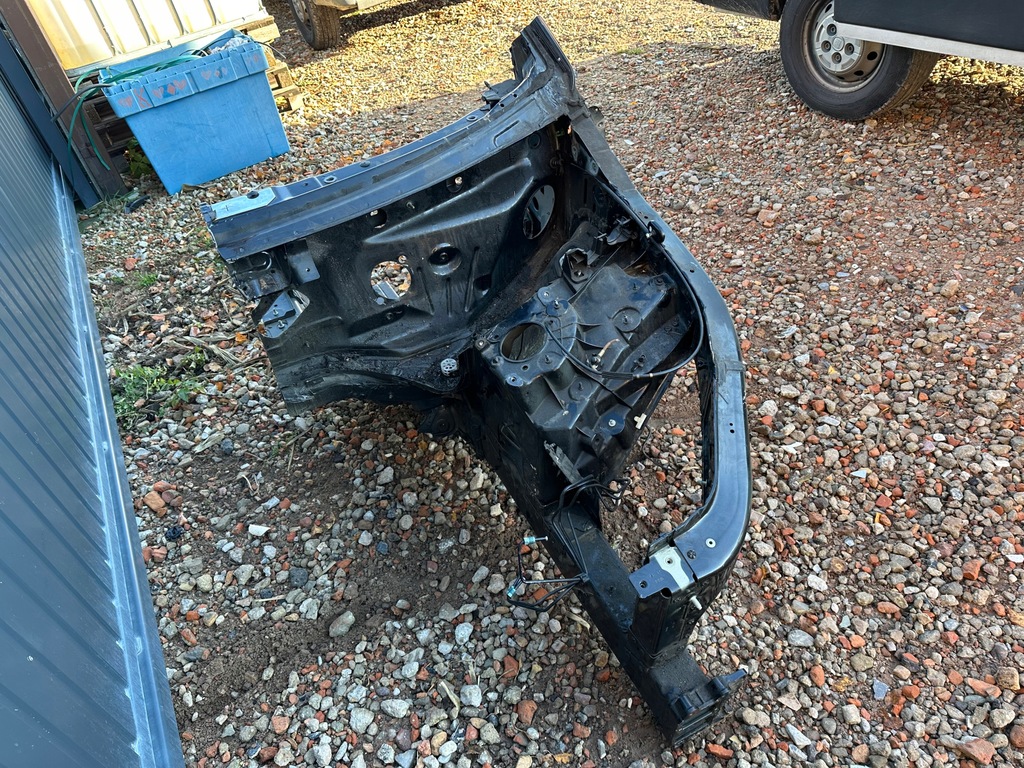 фото №2, Audi q8 четверть левая перед лонжерон подкрылок порог 4m8