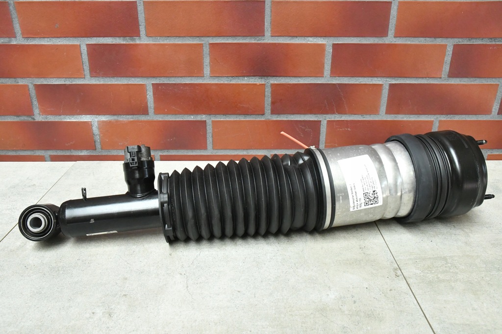 фото №8, Поворотный кулак левая задняя рычаг амортизатор пневматический bmw 5 g60 7596km