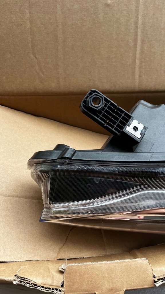 Купити Mg mg3 iii 2024 перед сторона ліва лампа передня