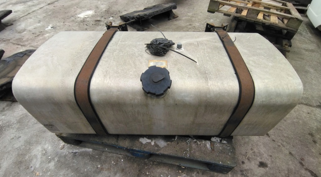 Купити Бак пального 305 l man renault daf