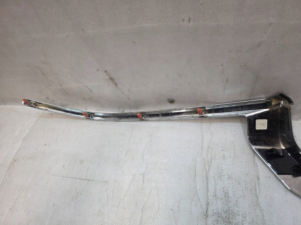 Хром накладка  фара левый передок  toyota prado genuine с Разборки