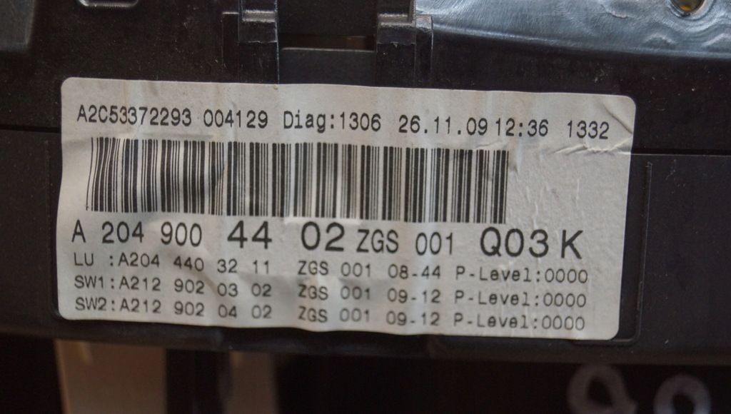 фото №10, Счетчик приборы mercedes w204 a2049004402