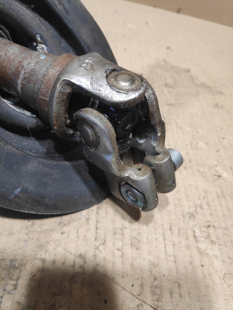 фото №7, Крестовина колонки рулевого uk audi q5 8r .