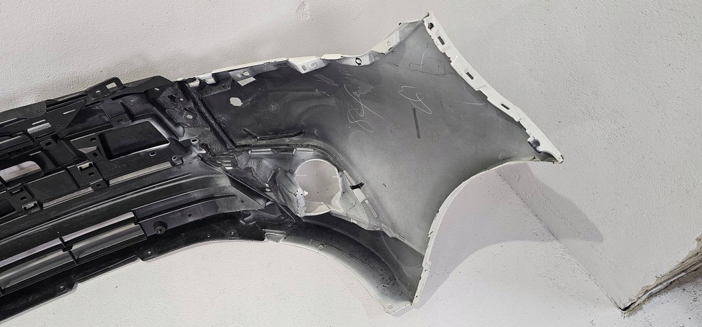 фото №14, Бампер передній перед mitsubishi outlander iii lift 15-18