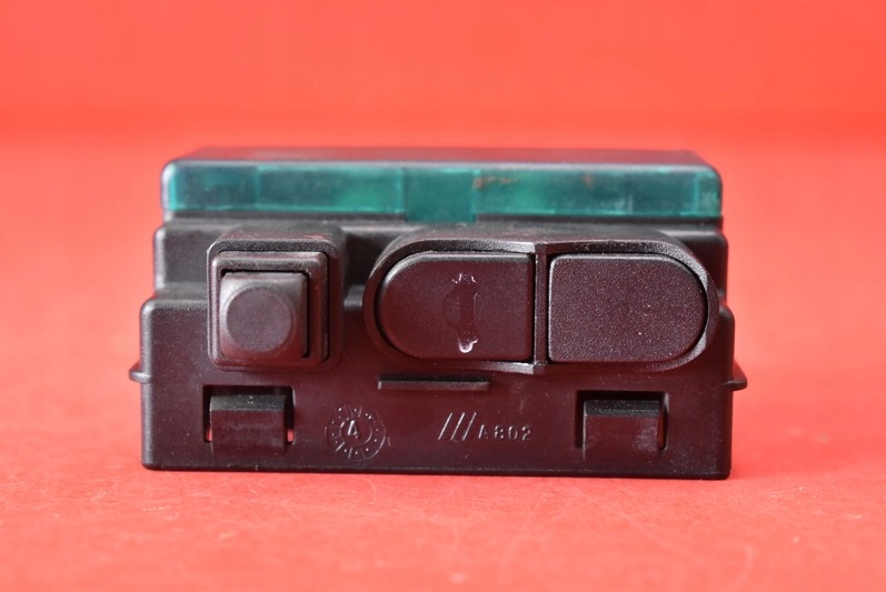 фото №6, Вимикач кнопка відкривання кришки a802 alfa romeo gtv 95-06