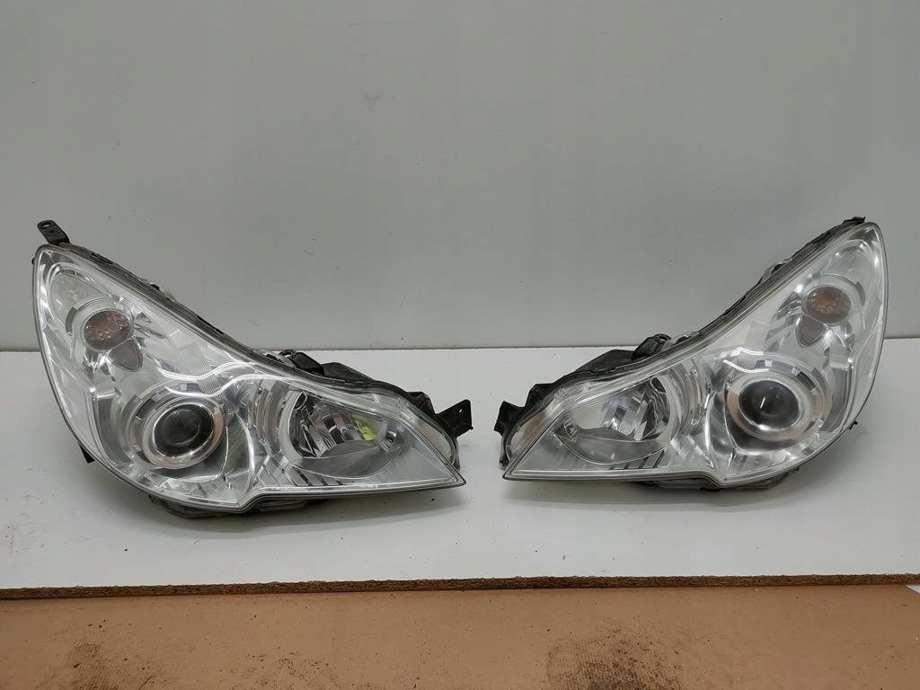 фото №1, Лампа передня r,l outback iv ксенон комплектна