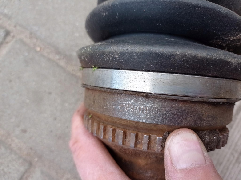 Привідний вал права довга шрус  transit 06-13 bdb Недорого