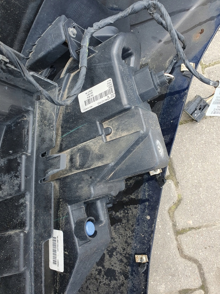 фото №7, Chrysler 300 300c 300s lift 2015- бампер перед kompletny orginał limited s