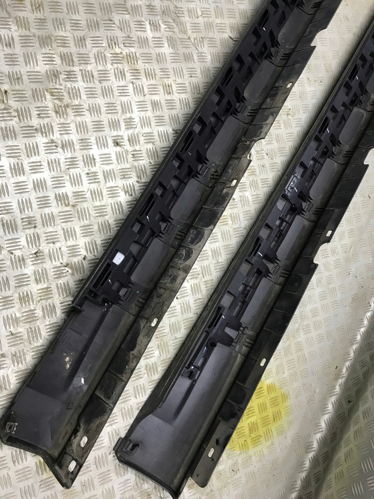 фото №8, Alfa romeo stelvio veloce молдинг порог правая накладка цвет 035