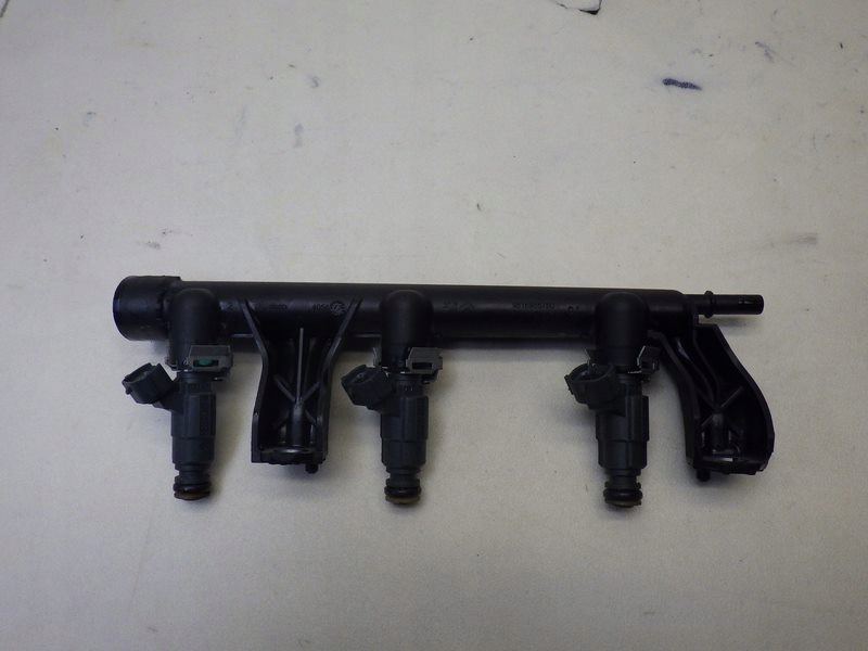 фото №1, Молдинг упорскування форсунки citroen c3 iii 1.2 vti 9816955780