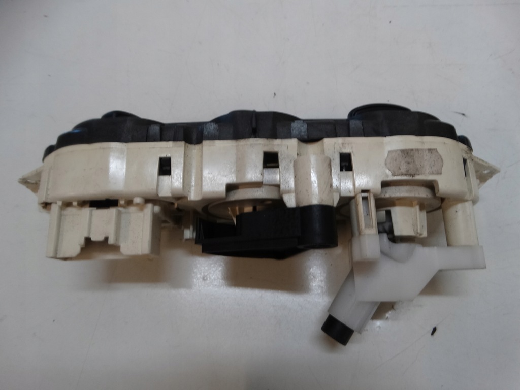 фото №11, Панель кондиционера ford оригинальный номер 3m5t19980ac