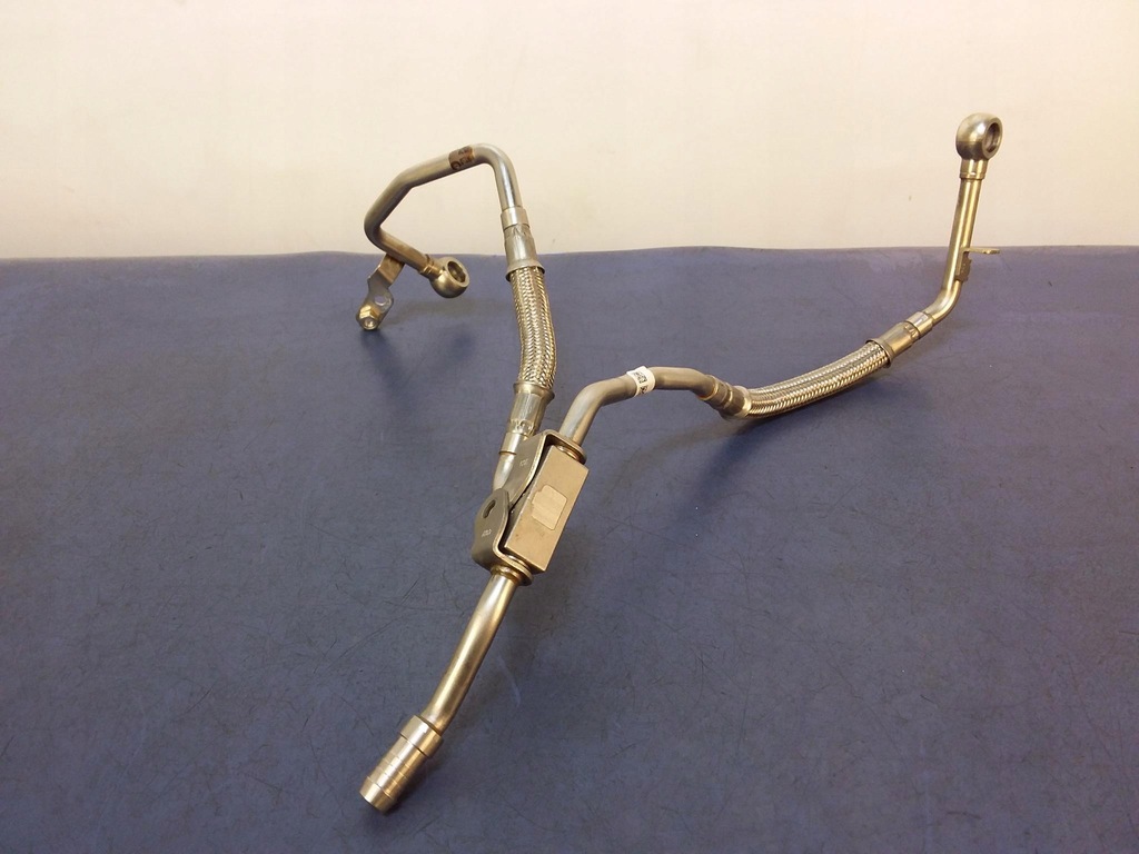 фото №4, Bmw 5 g30 4.4b шланг охлаждение турбонагнетателя