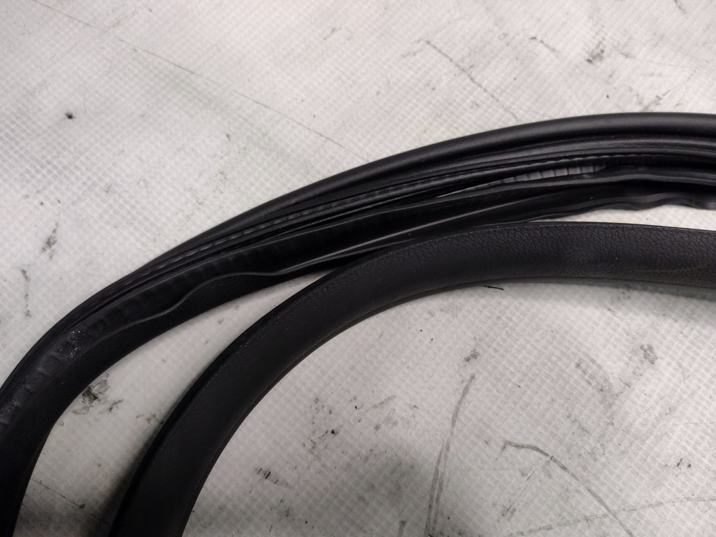 фото №11, Прокладка дверь правый перед skoda fabia ii lift hb 5j0867365d