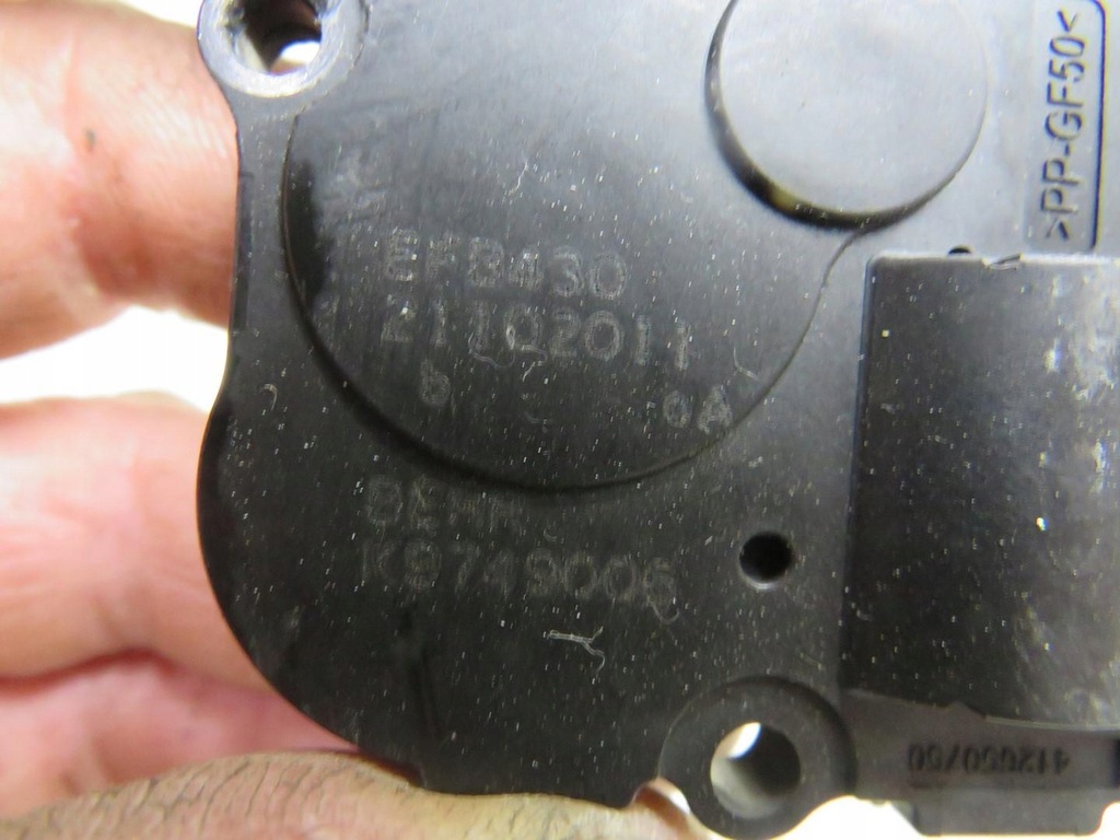 фото №6, Моторчик обігрівача mercedes w204